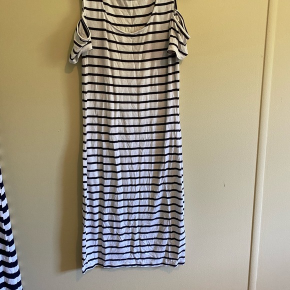 Garage dress size small black and white striped - Picture 2 of 4